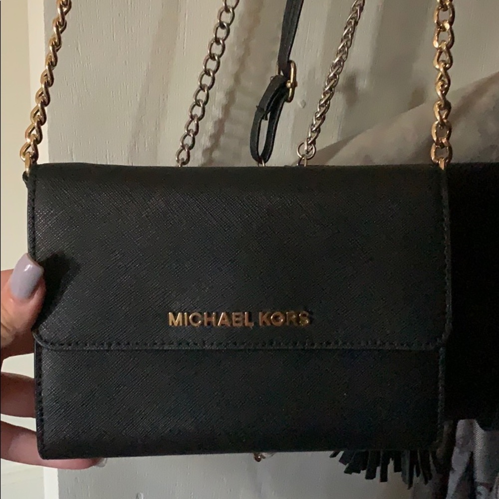 Michael kors crossbody